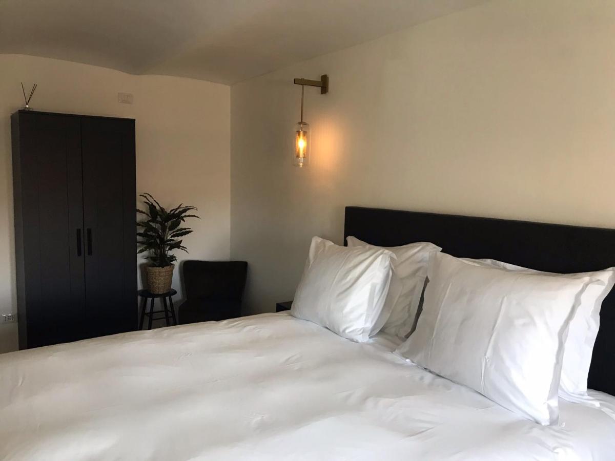 Sotto La Vigna Charm Stay Adults Only Vacation Suite Montegrosso dʼAsti Εξωτερικό φωτογραφία