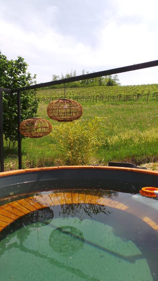 Sotto La Vigna Charm Stay Adults Only Vacation Suite Montegrosso dʼAsti Εξωτερικό φωτογραφία