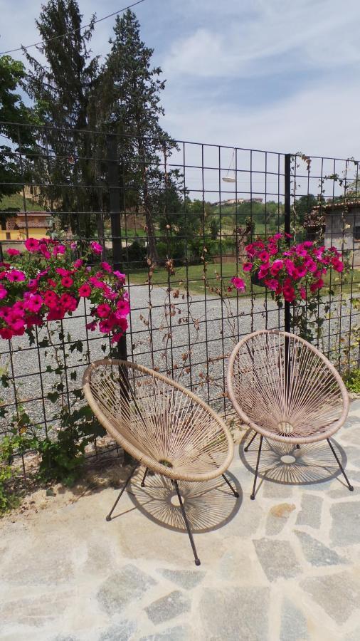Sotto La Vigna Charm Stay Adults Only Vacation Suite Montegrosso dʼAsti Εξωτερικό φωτογραφία