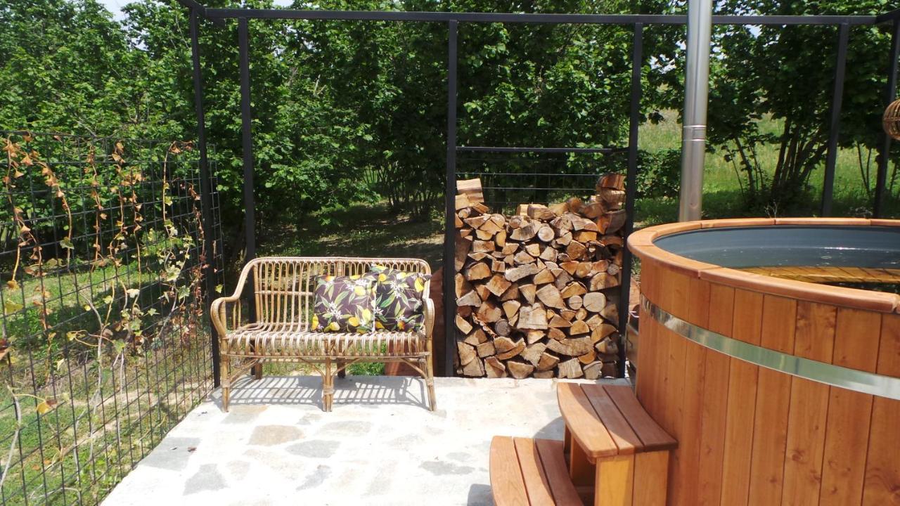 Sotto La Vigna Charm Stay Adults Only Vacation Suite Montegrosso dʼAsti Εξωτερικό φωτογραφία
