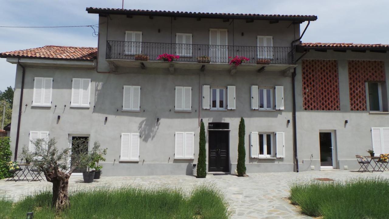 Sotto La Vigna Charm Stay Adults Only Vacation Suite Montegrosso dʼAsti Εξωτερικό φωτογραφία